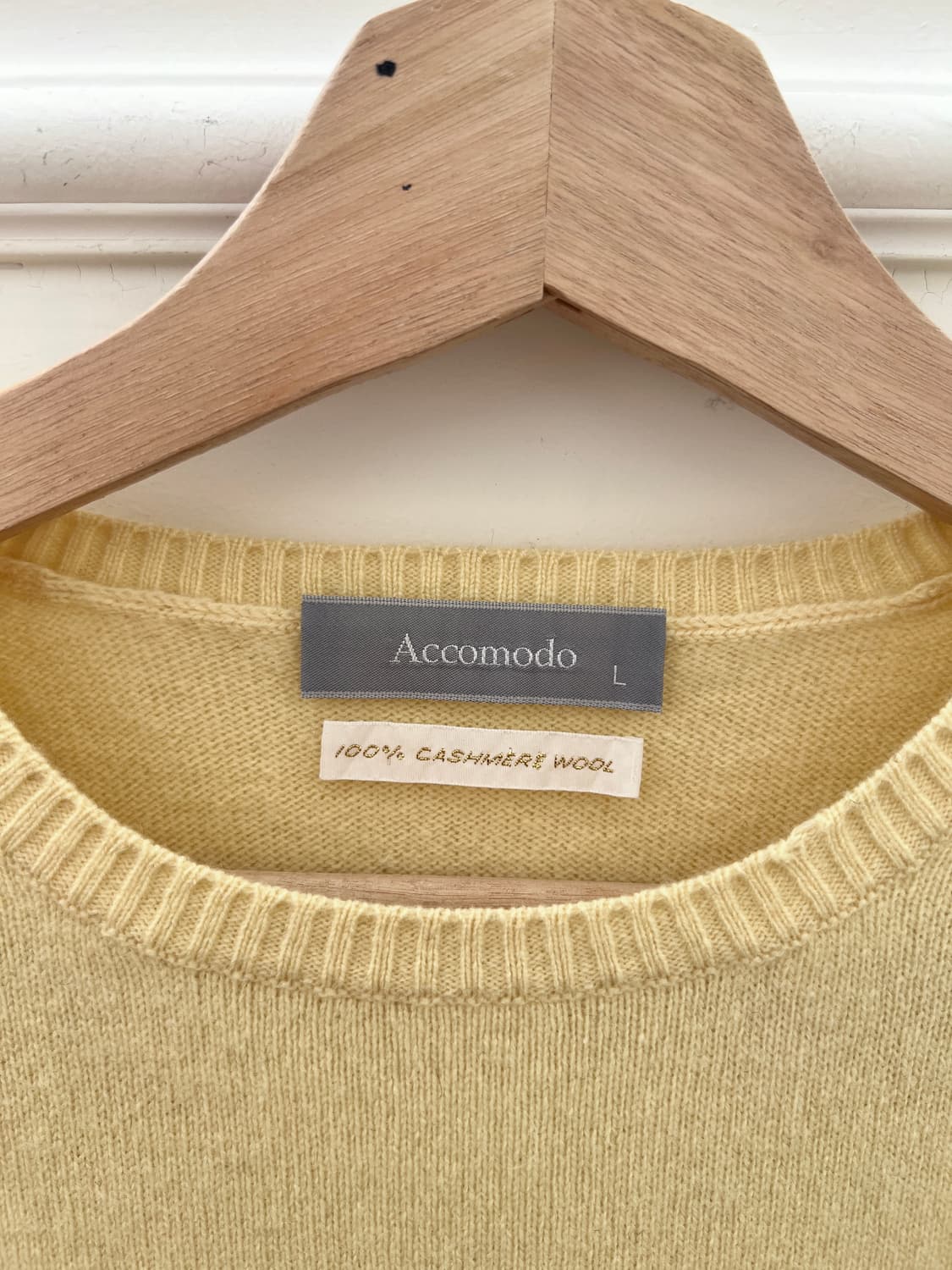 100% 캐시미어 라이트 옐로 라운드넥 니트 상품이미지2
