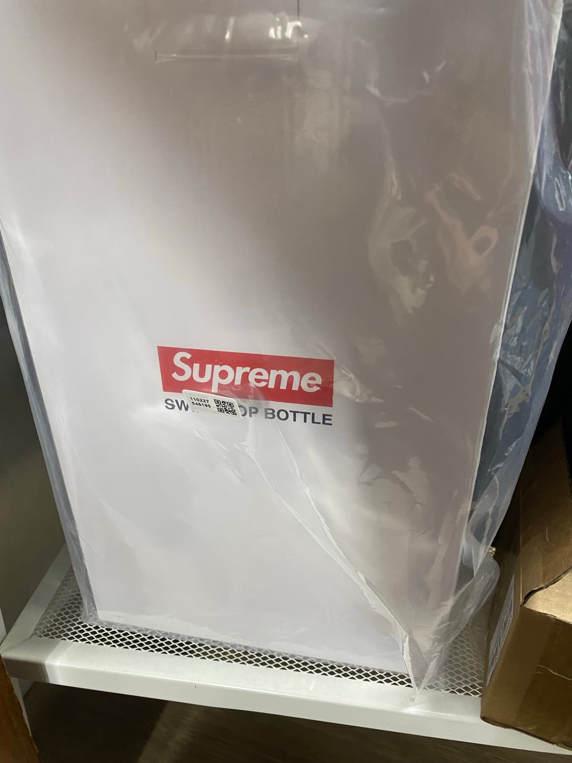 슈프림 스윙 탑 1.0L 보틀 물병 상품이미지2