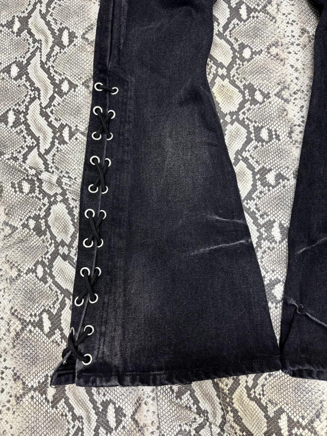 “INSOMNIA” V-Kei Mood Lace-Up 00’s Print 상품이미지2