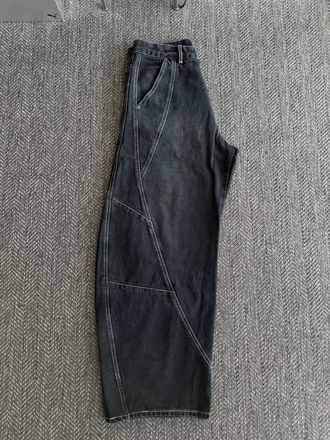 플리마켓🔥 주앙옴므 트위스트 데님팬츠 블랙 M 상품이미지3