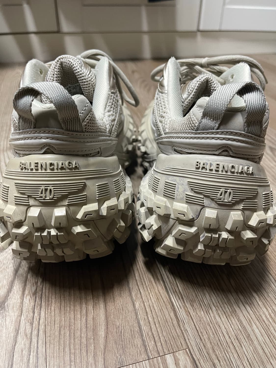 [40]발렌시아가 디펜더 베이지 상품이미지5