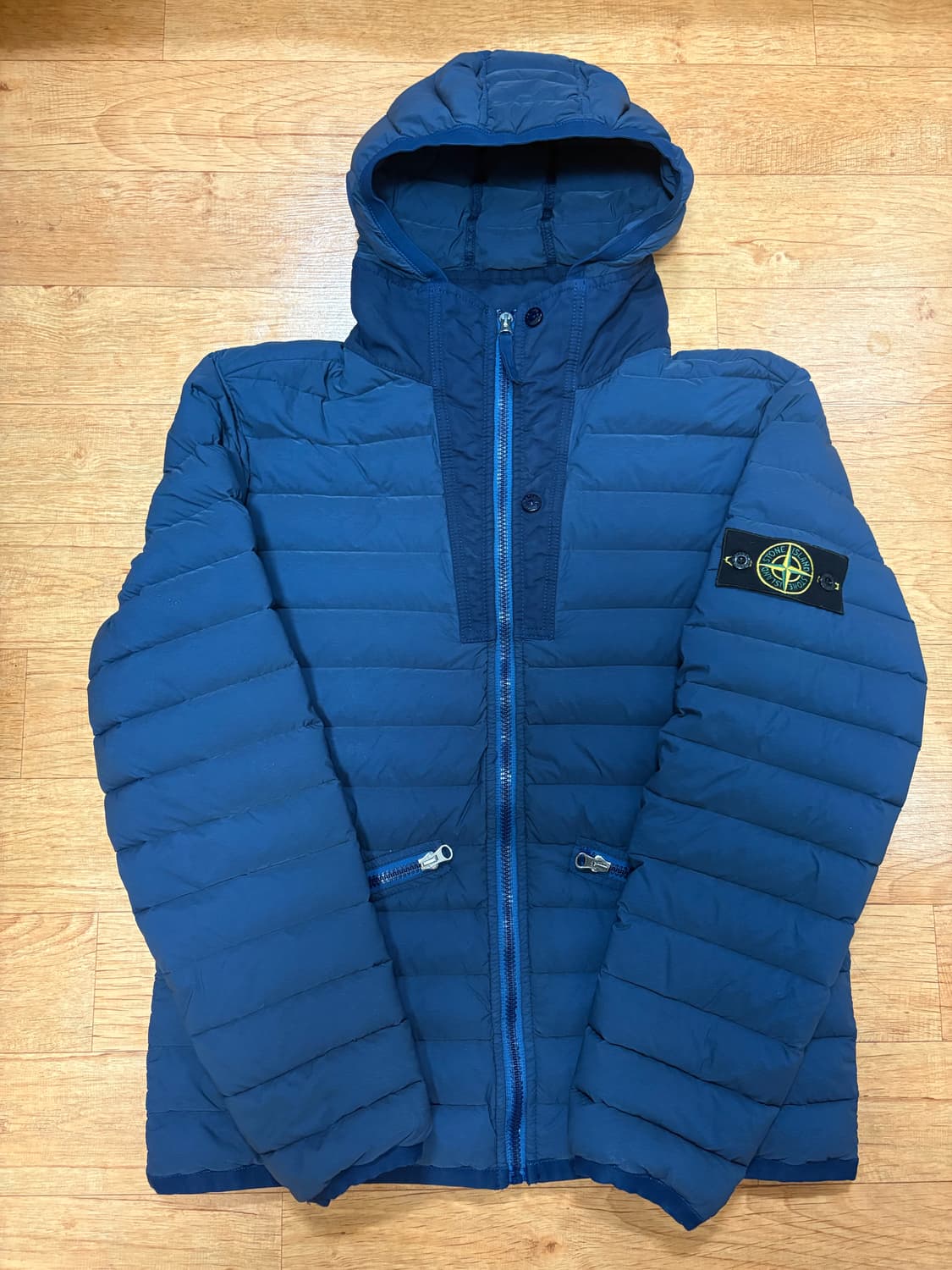 스톤아일랜드 경량패딩  상품이미지1