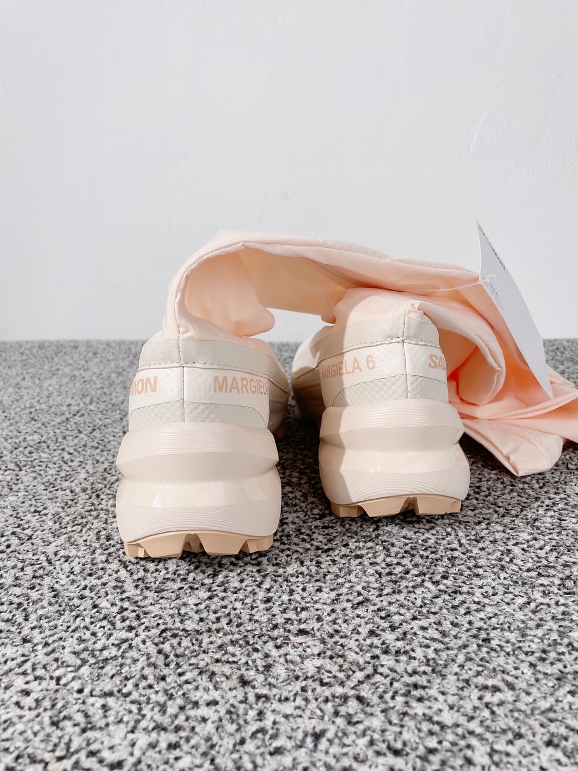 (정품/새상품) MM6 X 살로몬 여성 바닐라 크림 타이 하이 부츠 상품이미지4