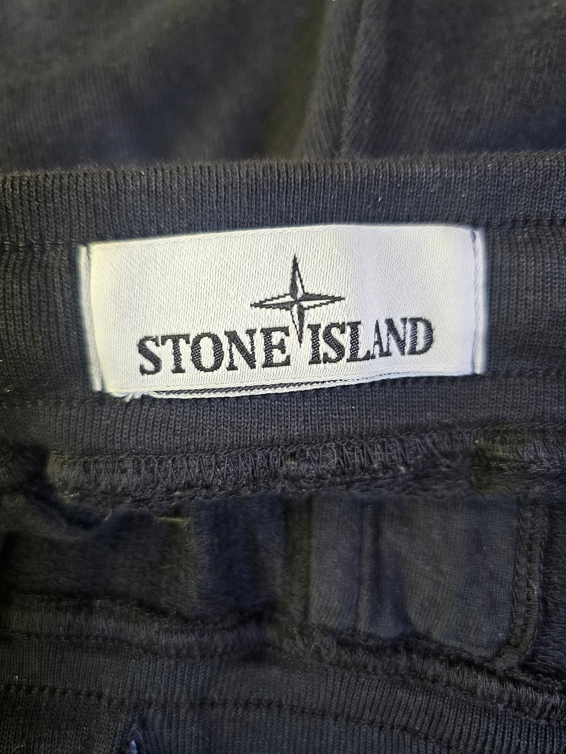 스톤아일랜드 올드 트리트먼트 카고 버뮤다 쇼츠 23SS 상품이미지3