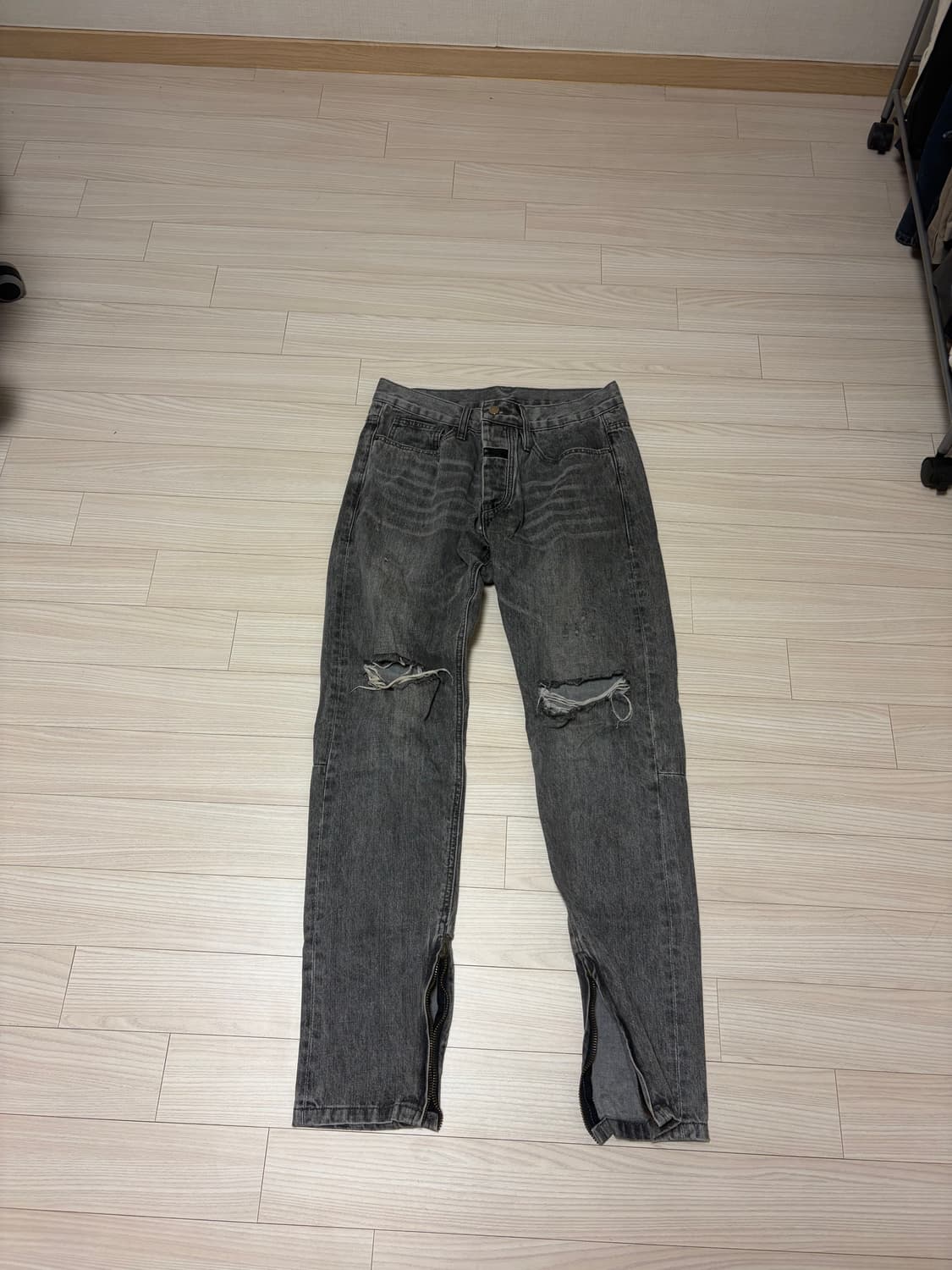 락시크 데미지 지퍼 디테일 데님 상품이미지1