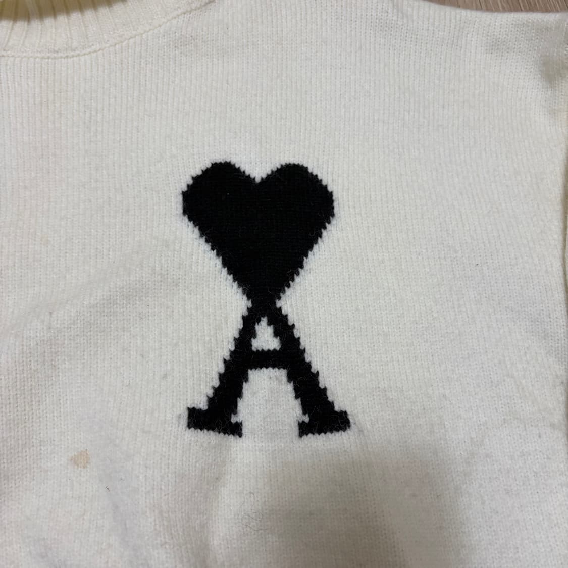 아미 빅하트 로고 터틀넥 목폴라 니트 L/100  상품이미지3