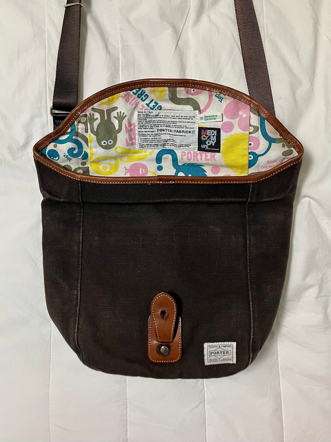 요시다포터 X 메디콤토이 콜라보 크로스백 상품이미지3