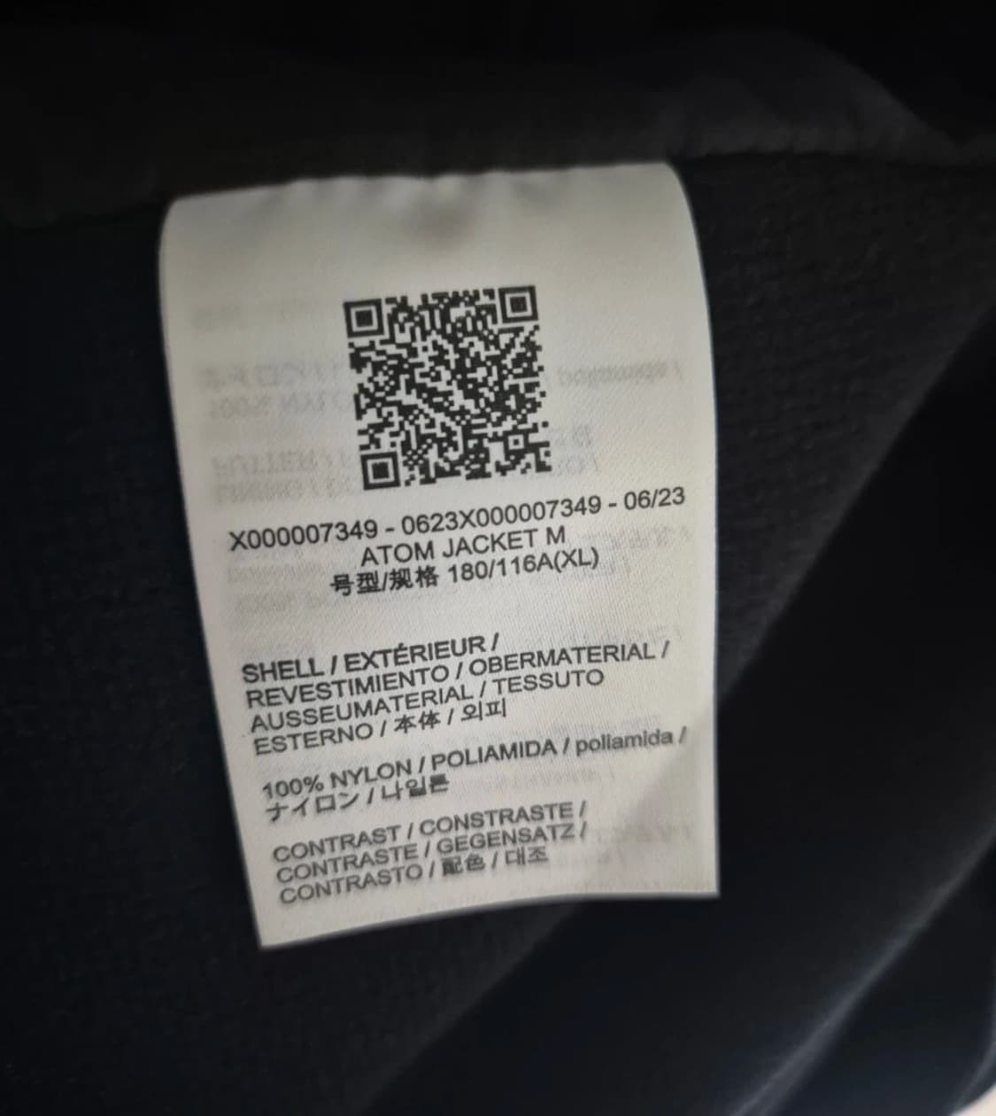 아크테릭스 아톰 자켓 블랙 색상 XL사이즈입니다. 등산이나 캠핑할 때 입 상품이미지4