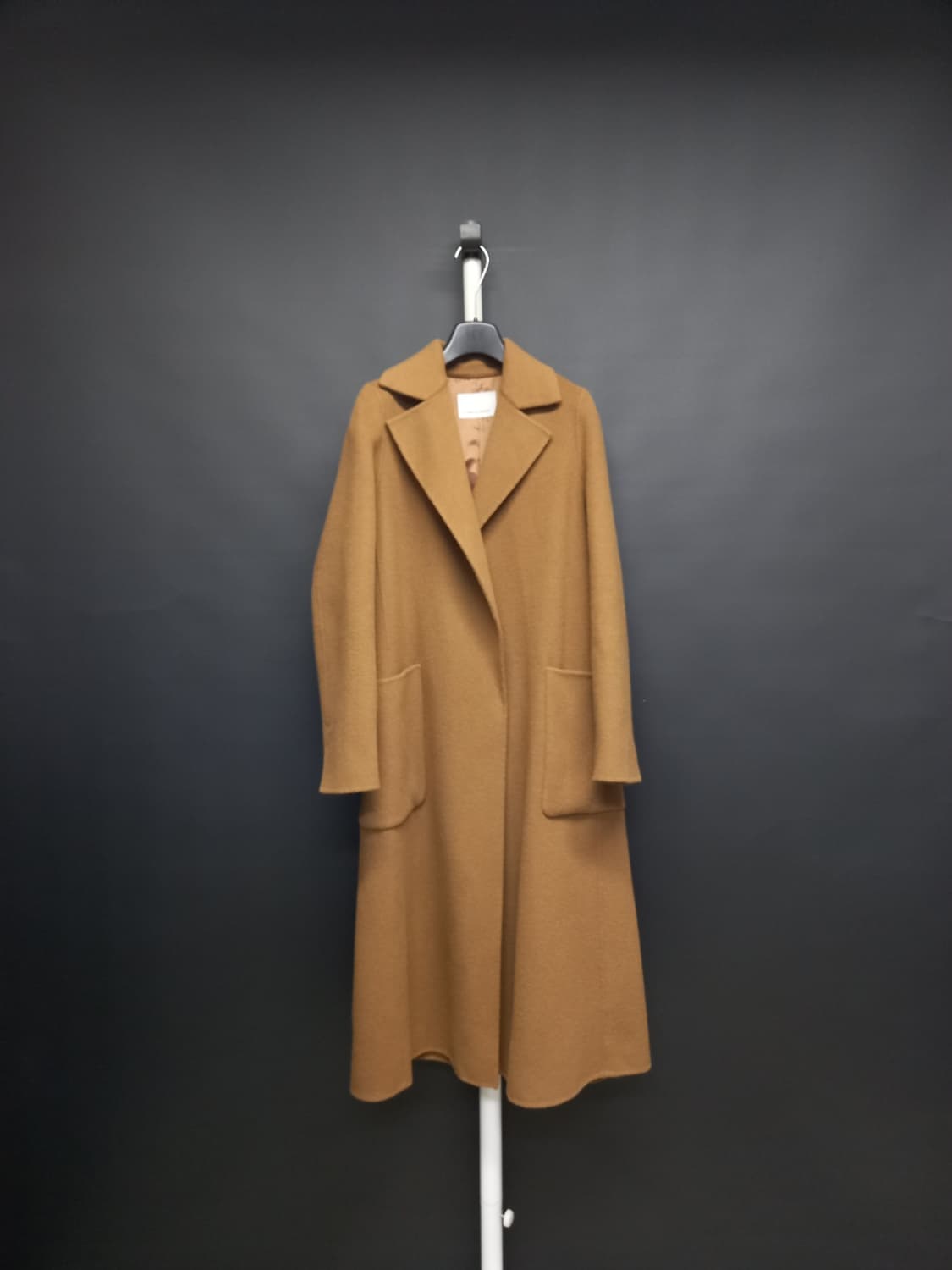 보브 춘추동 핸드메이드 로브형 맥시 롱 코트 55.44 상품이미지1