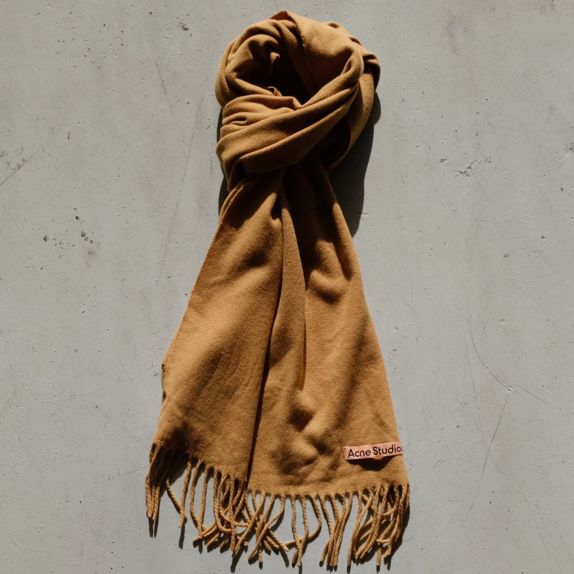 Acne Studios Cashmere Fringe Scarf 상품이미지2