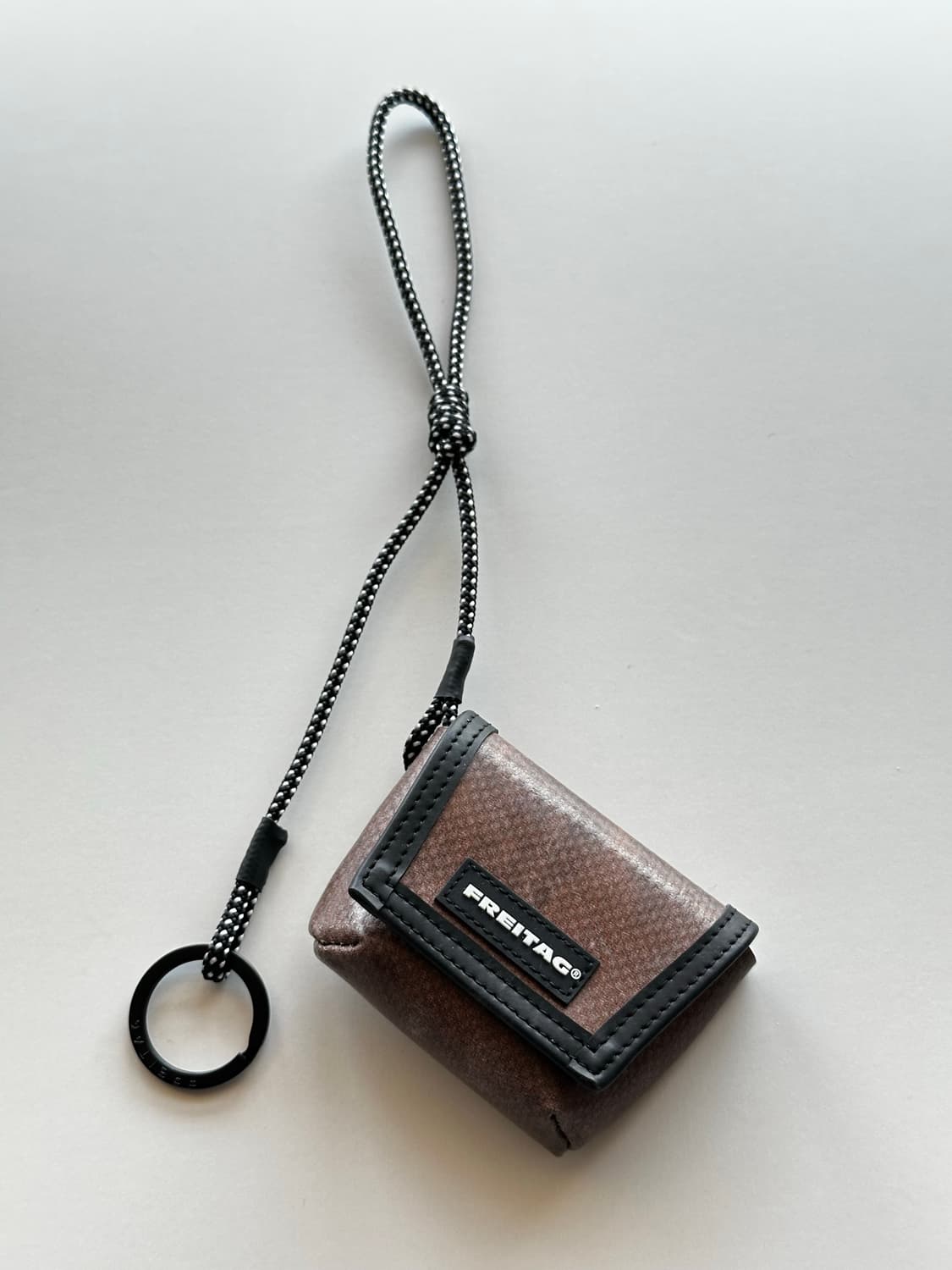 새제품 Freitag 프라이탁 미니 키링 판매(에어팟파우치) 상품이미지7