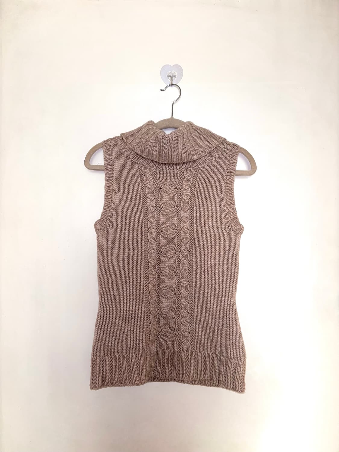 라떼갸루 로걀탑 터틀넥 슬리브리스 니트 상품이미지4