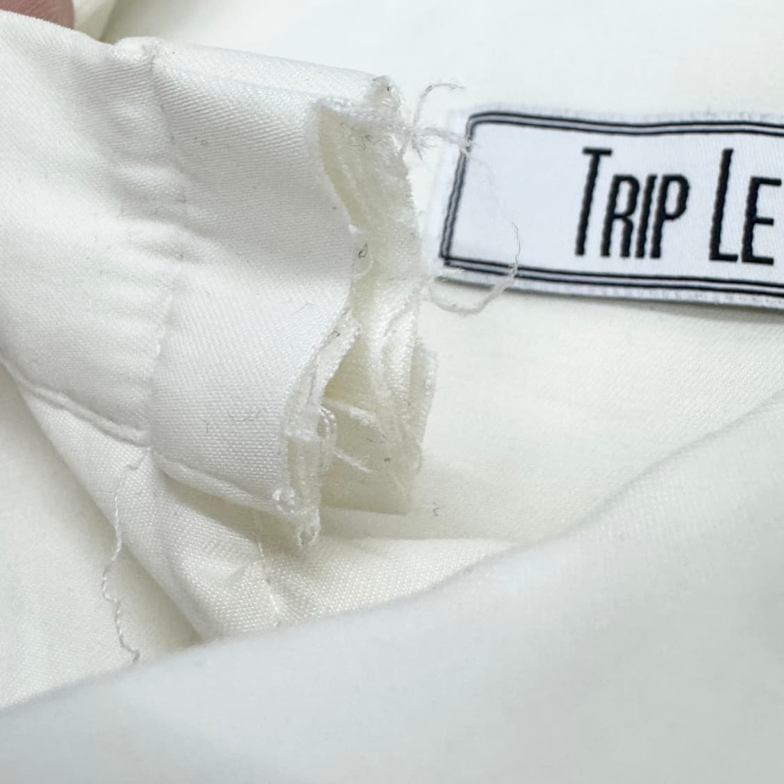 Trip le sens 미니멀 화이트 셔츠 상품이미지7