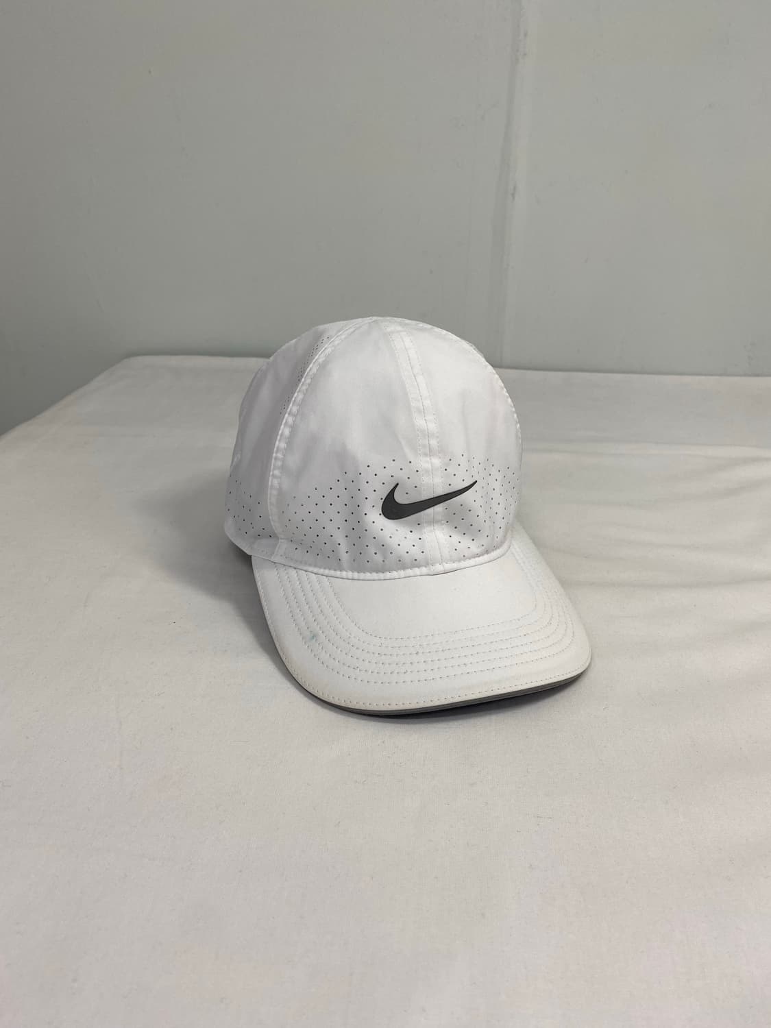 나이키 에어로빌 페더라이트 드라이핏 러닝 볼캡 상품이미지1