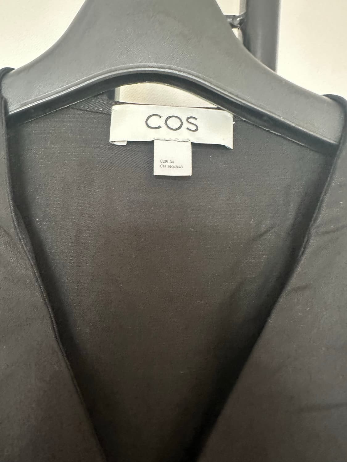 COS  코스 여성   브이넥  롱 기본 라인 원피스 상품이미지8