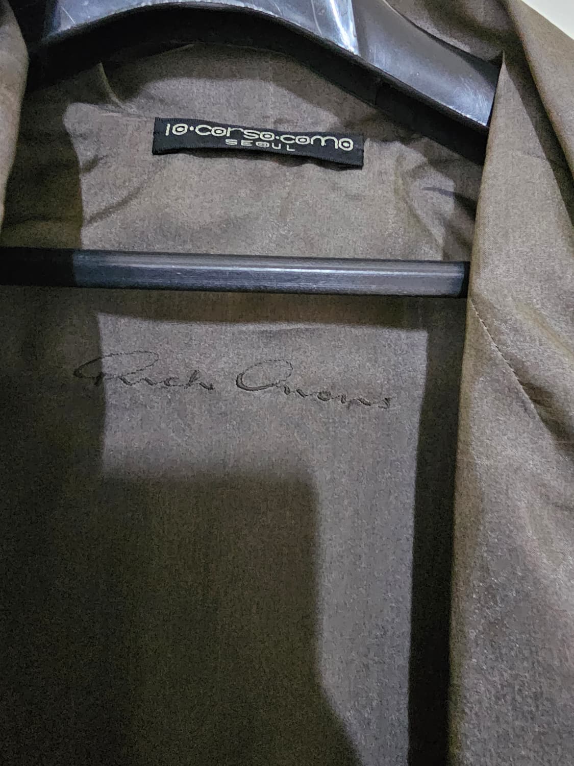 릭오웬스 카키색상 실크40%고가라인 고급광택 쟈켓 (작은55~55) 상품이미지2