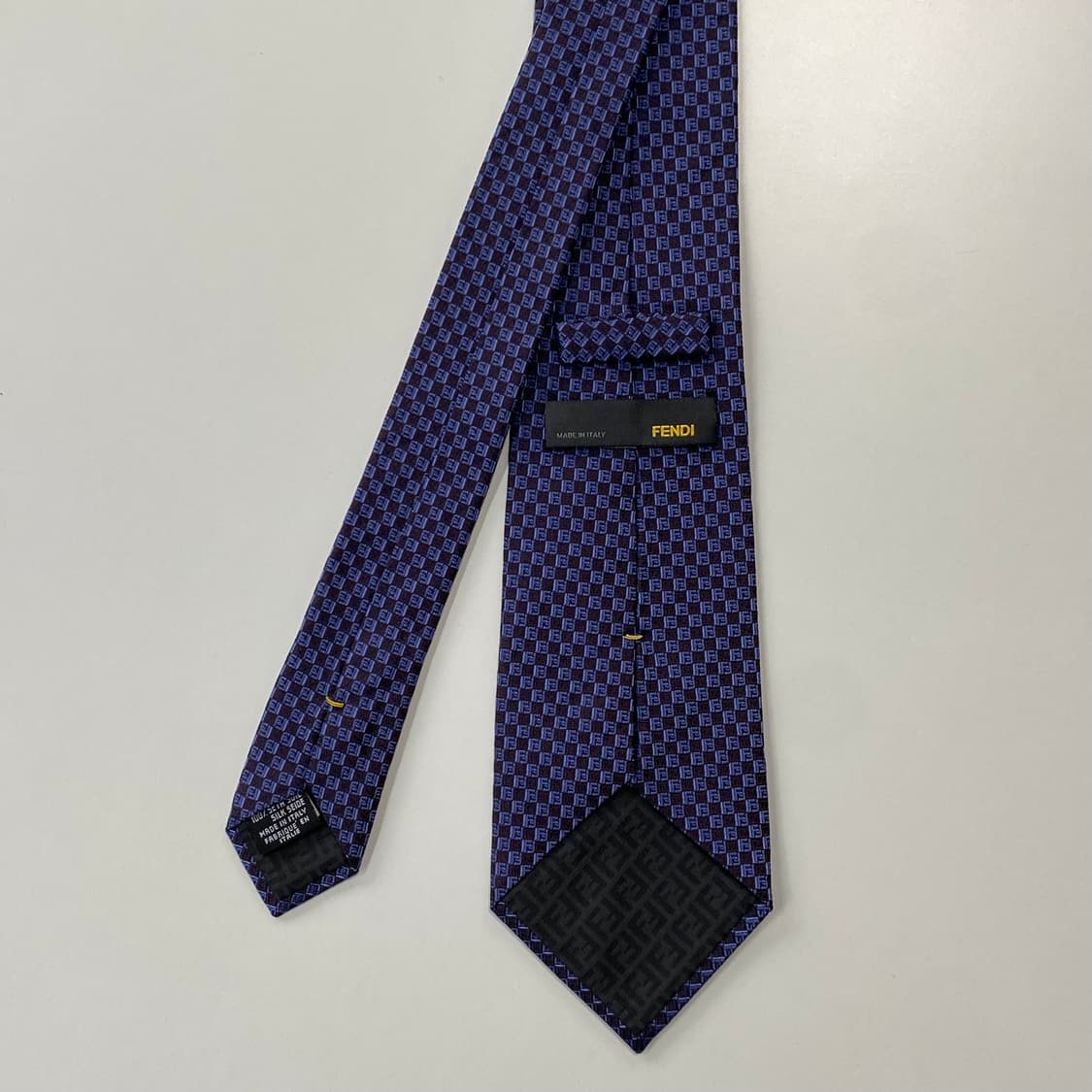 새상품급 펜디 (FENDI) 신형라벨 FF 모노그램 정품 명품 넥타이 상품이미지2