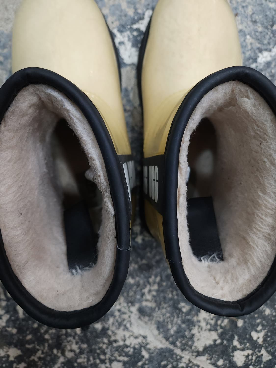 어그 클래식 클리어 미니부츠

240mm 상품이미지6