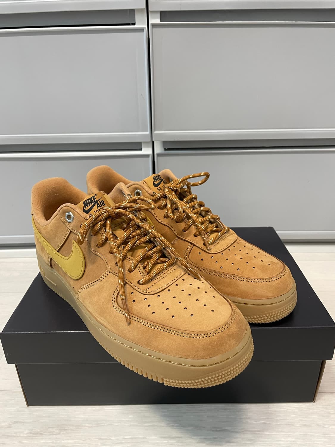 [285] 나이키 된장포스W  1회 착용 상품이미지1