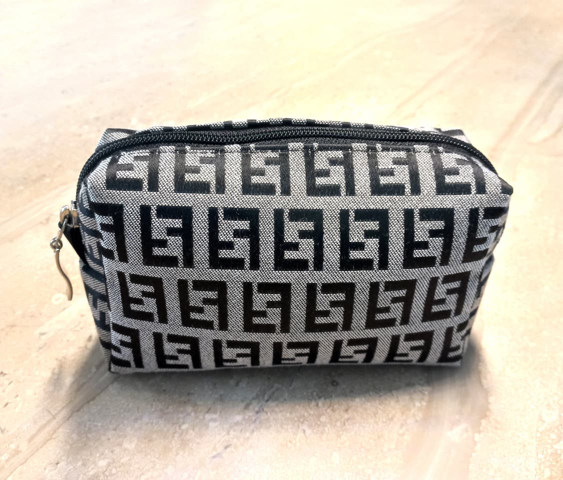 펜디 FENDI 파우치 (새제품) 상품이미지2