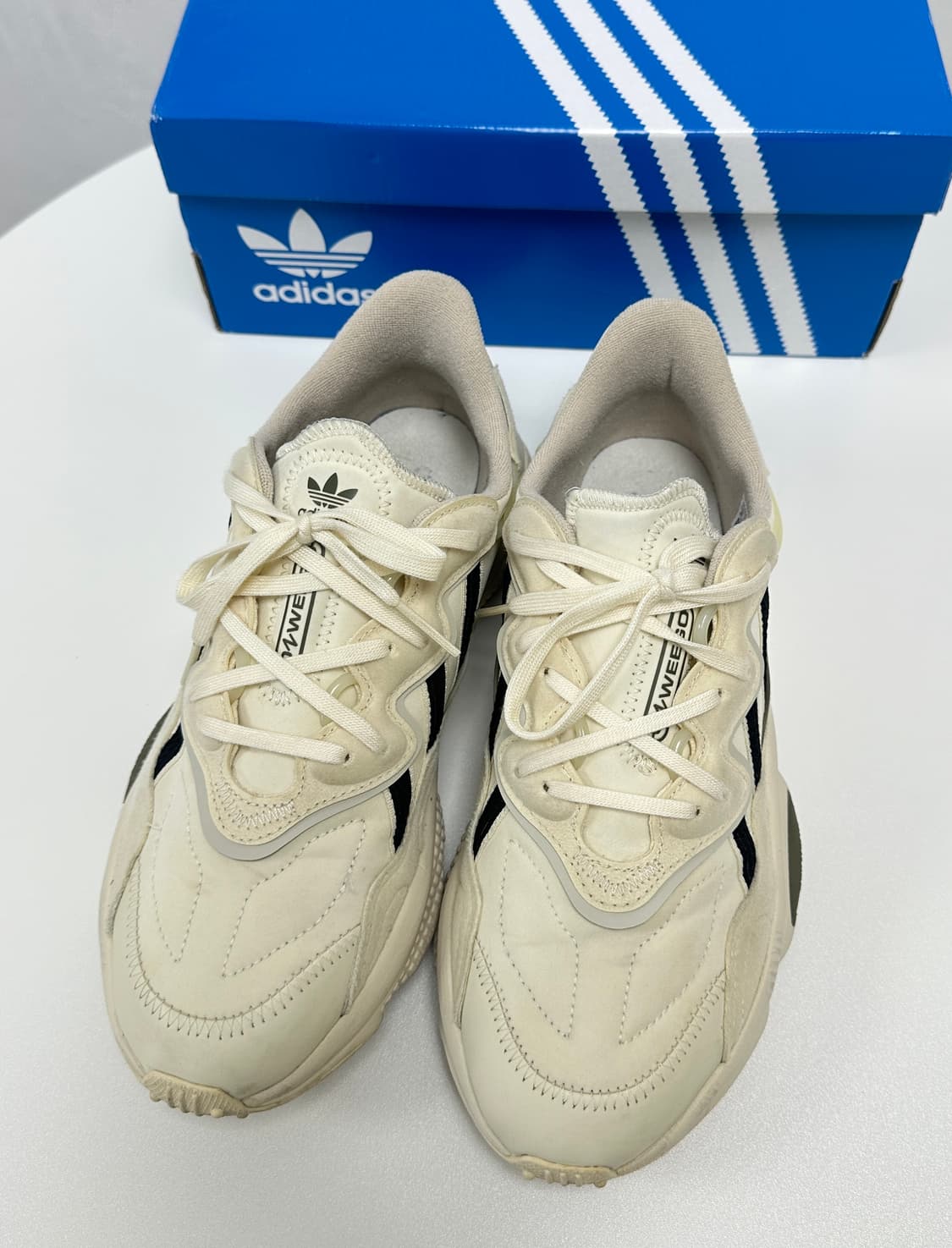 아디다스 오즈위고 아이보리  상품이미지1