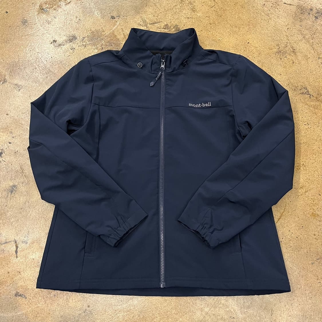 [정품/100] 몽벨 네이비 바람막이 자켓 b15 상품이미지2