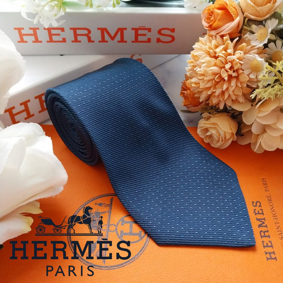 에르메스 실크 블루 도트 패턴 넥타이 8.9cm A+등급 K2232
 상품이미지1