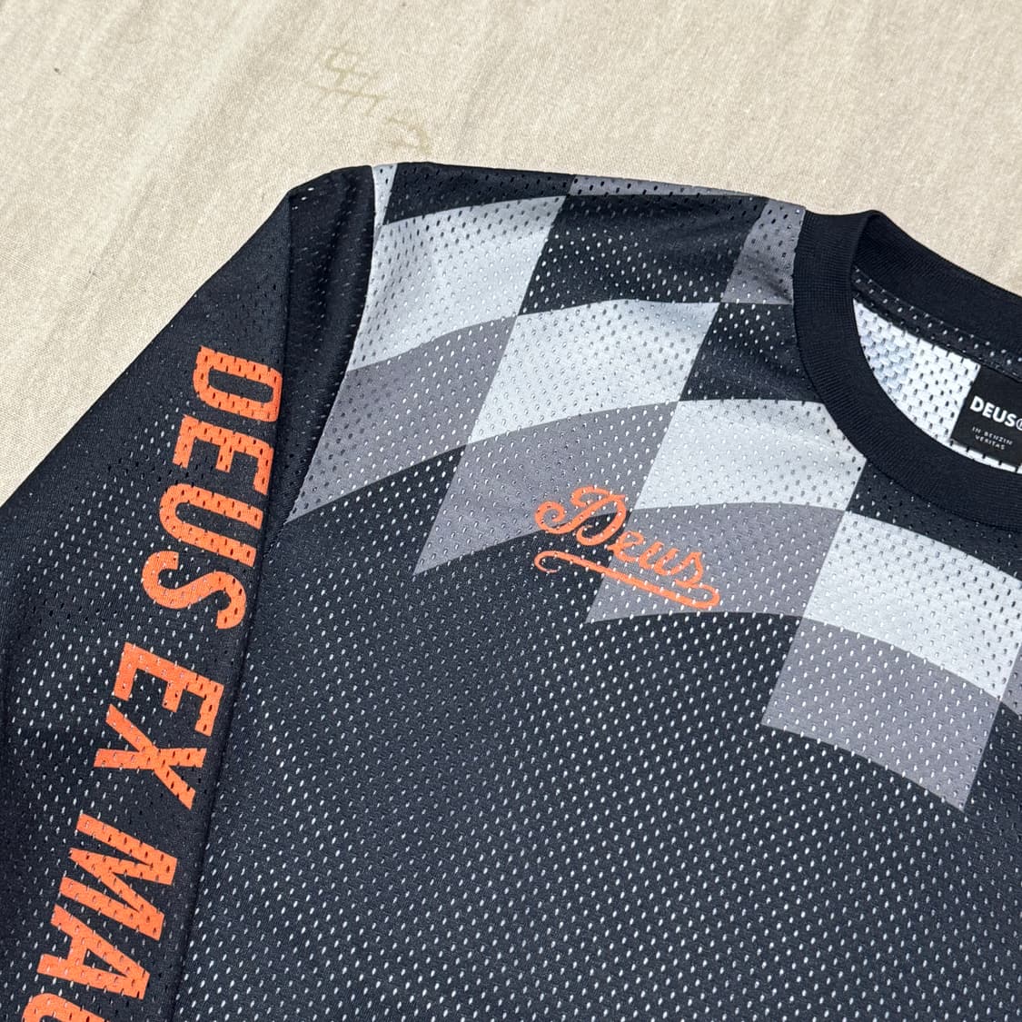 데우스 오렌지로고 모토져지 슬리브 L 상품이미지3