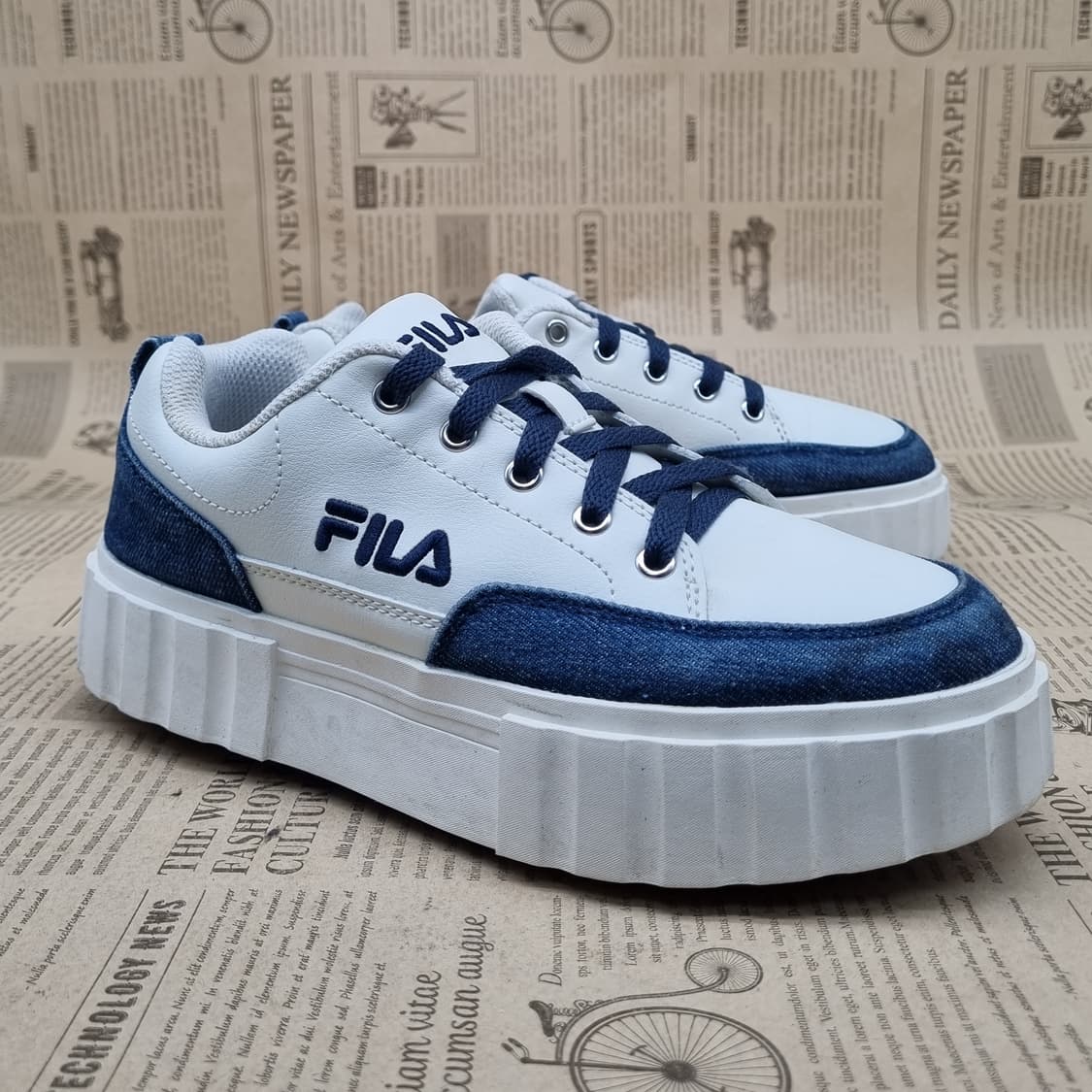 휠라 샌드블라스트 여성 운동화230 상품이미지1