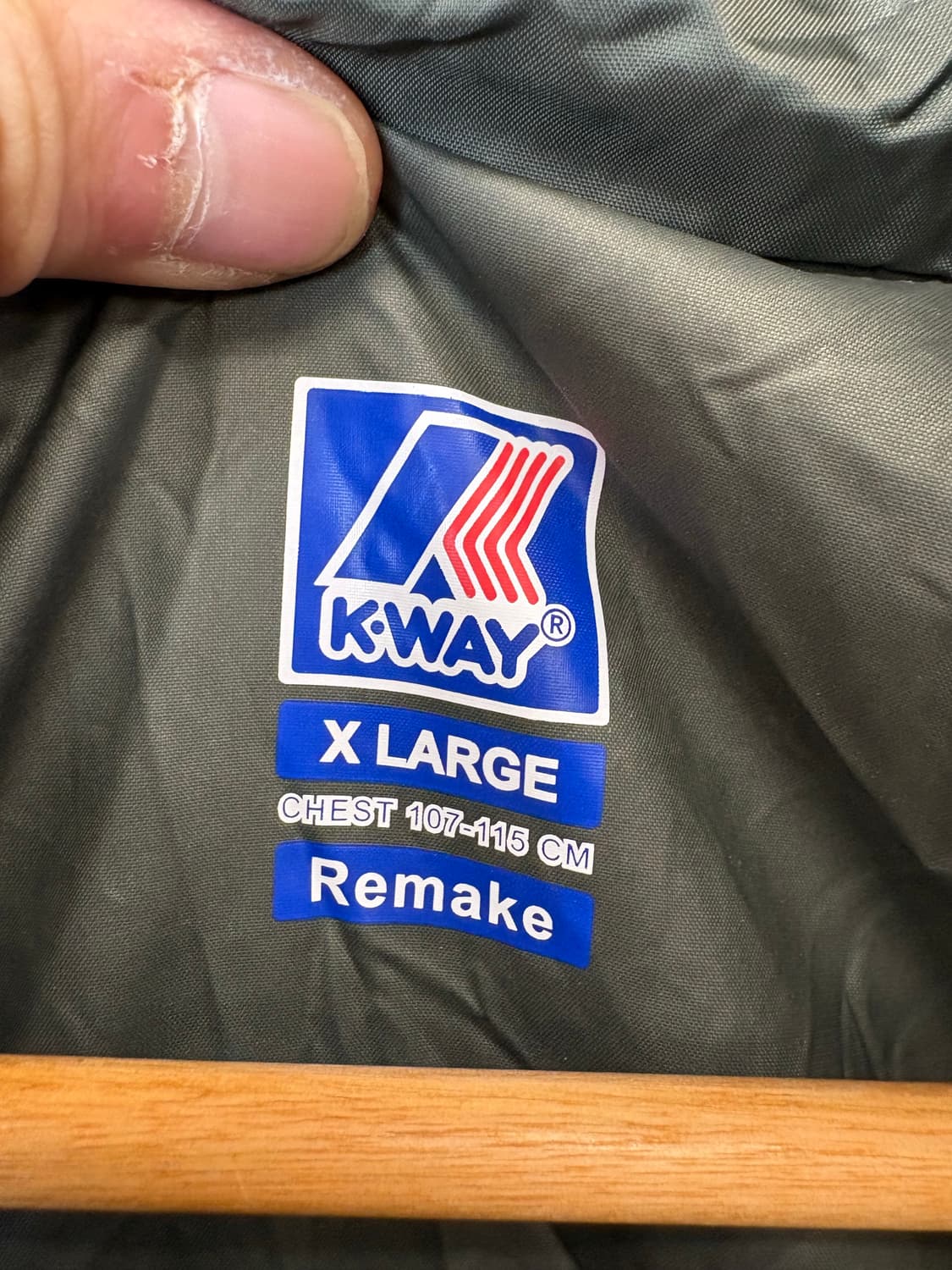 새상품 까웨 리메이크 바람막이 상품이미지7