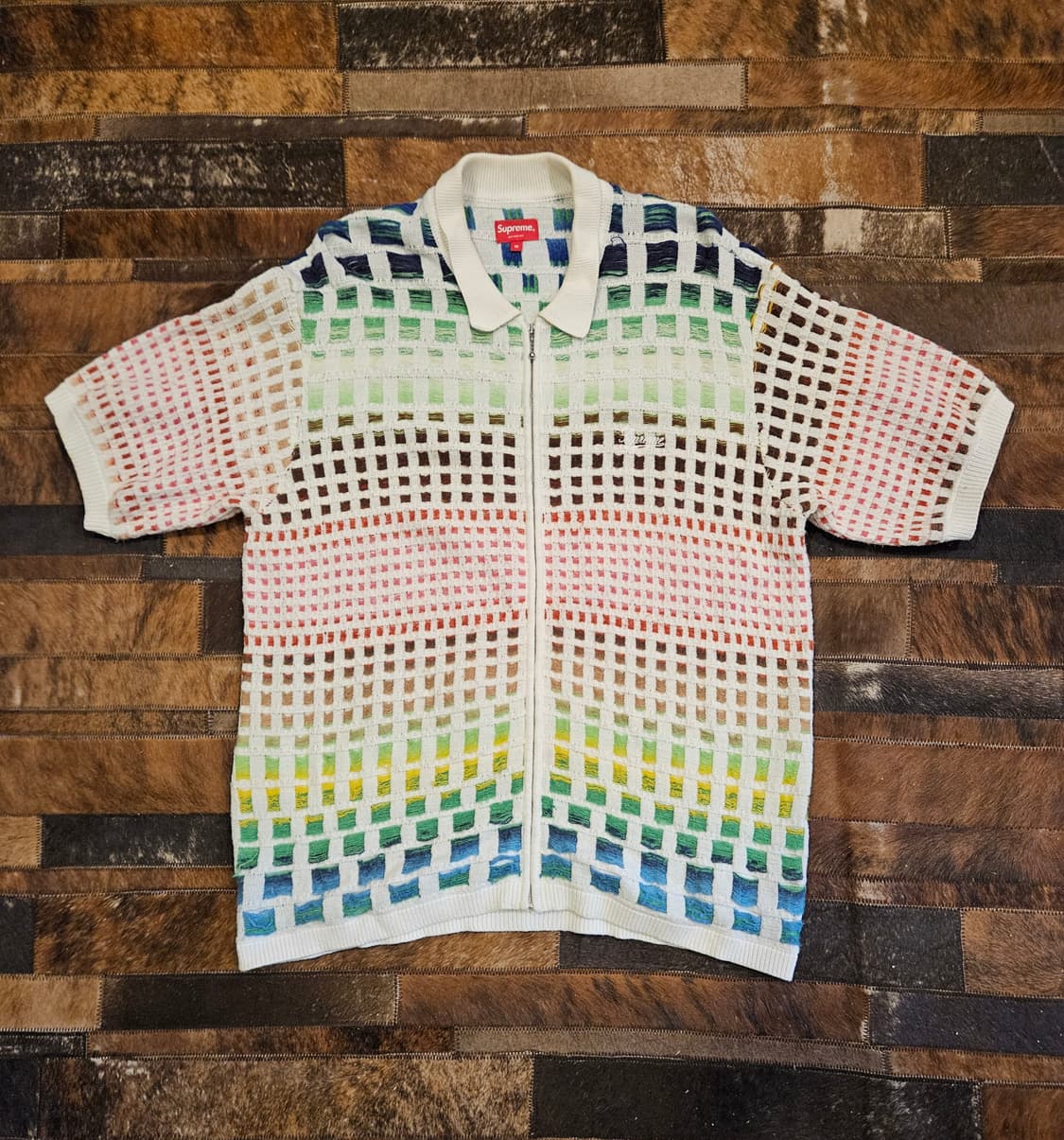 슈프림 그라디언트 그리드 집업 티셔츠 상품이미지1