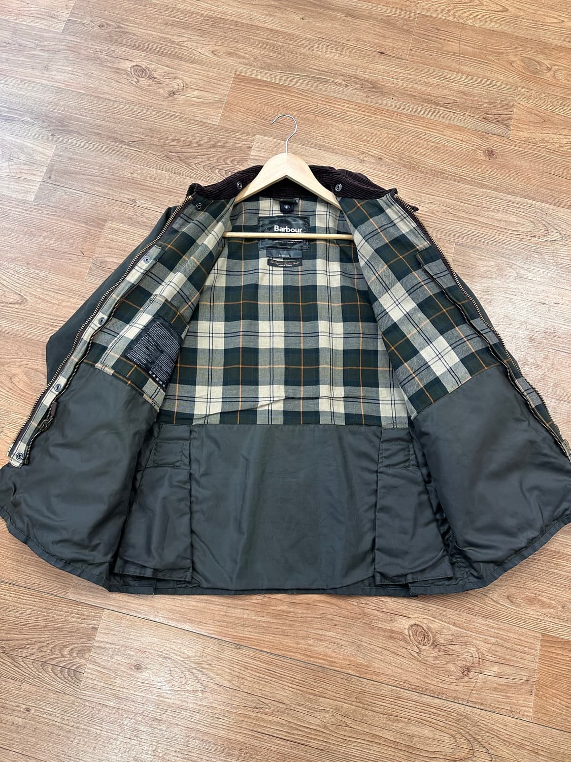 (97)바버 비데일 왁스자켓 세이지 그린 상품이미지5