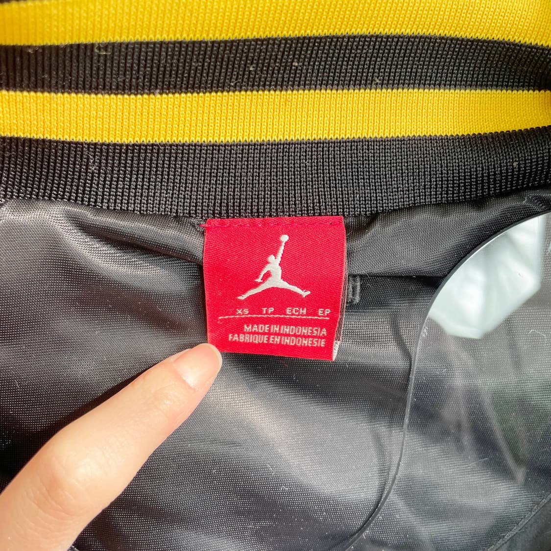 B1 조던 나이키 에어 조던 윙로고 사틴 봄버 자켓  90사이즈 상품이미지7