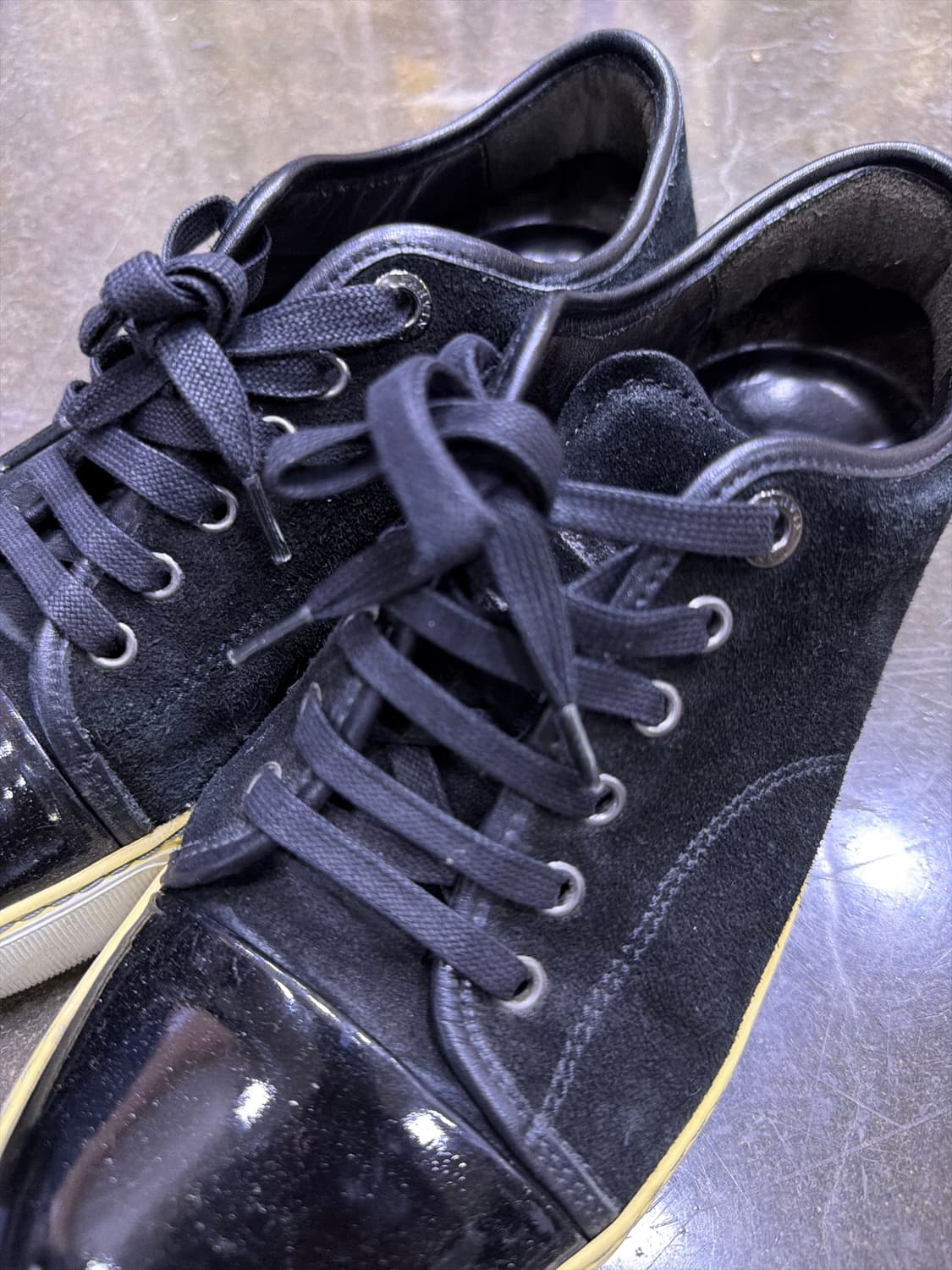 랑방 벨루어 스웨이드 스니커즈 블랙 5 사이즈 240 상품이미지4