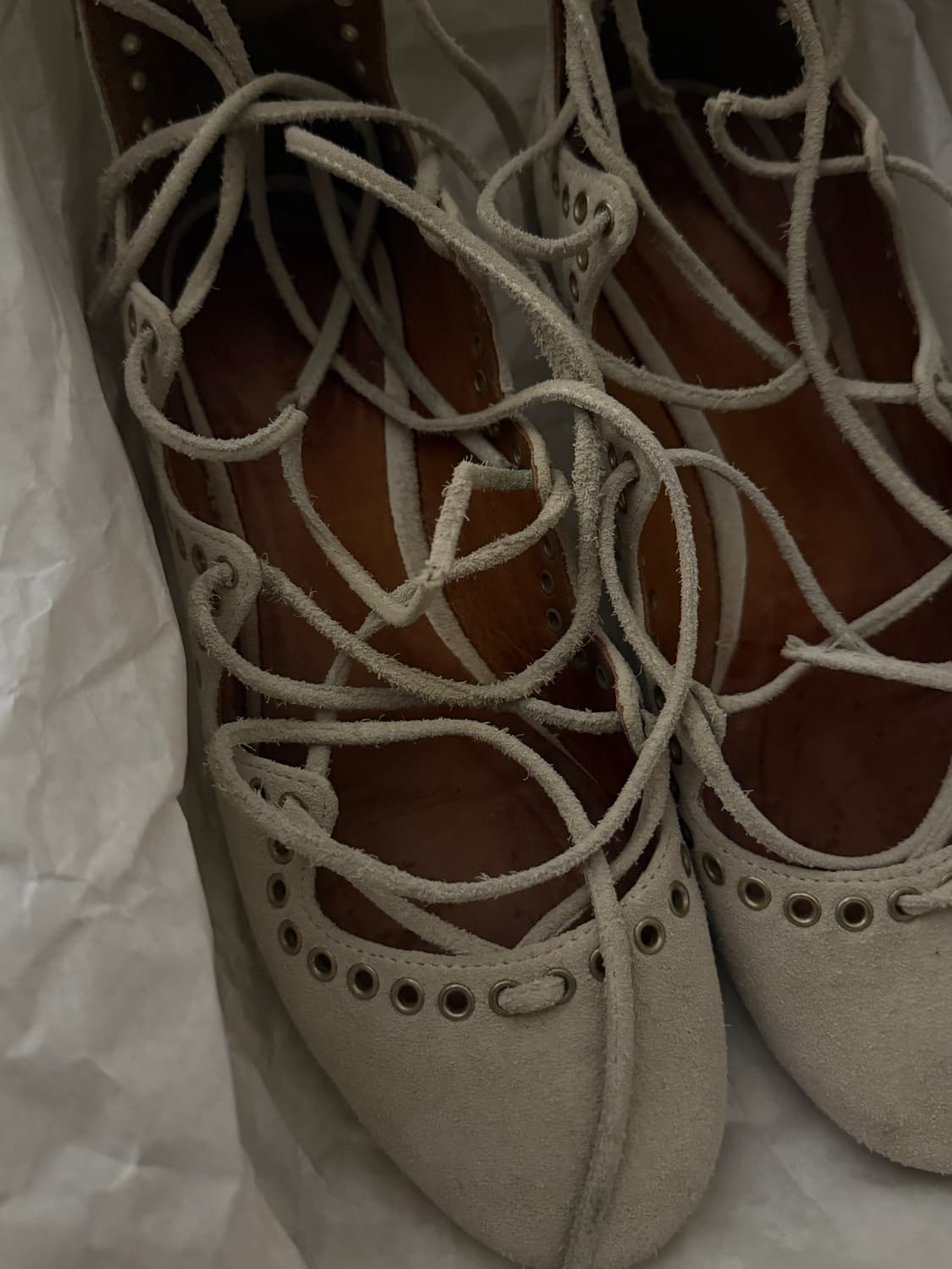 Isabel marnat eyelet velvet sandals 상품이미지3