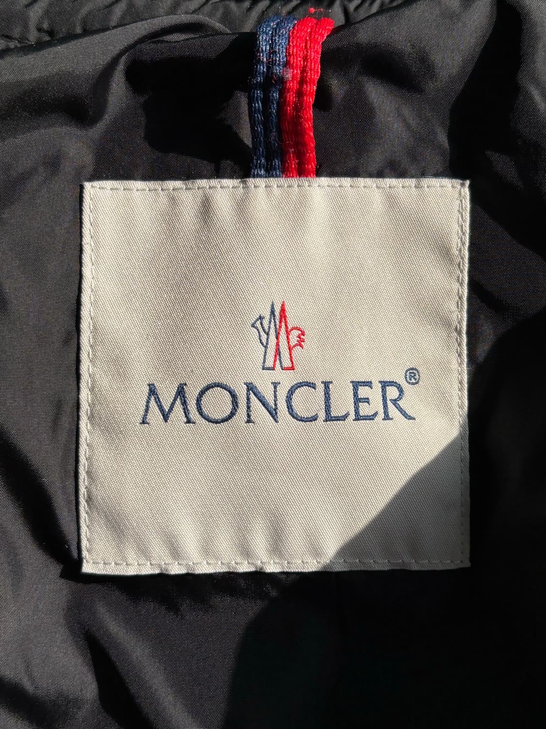 [3/당일배송] 몽클레어 아미오 쇼트 다운 자켓 3 Size 상품이미지5