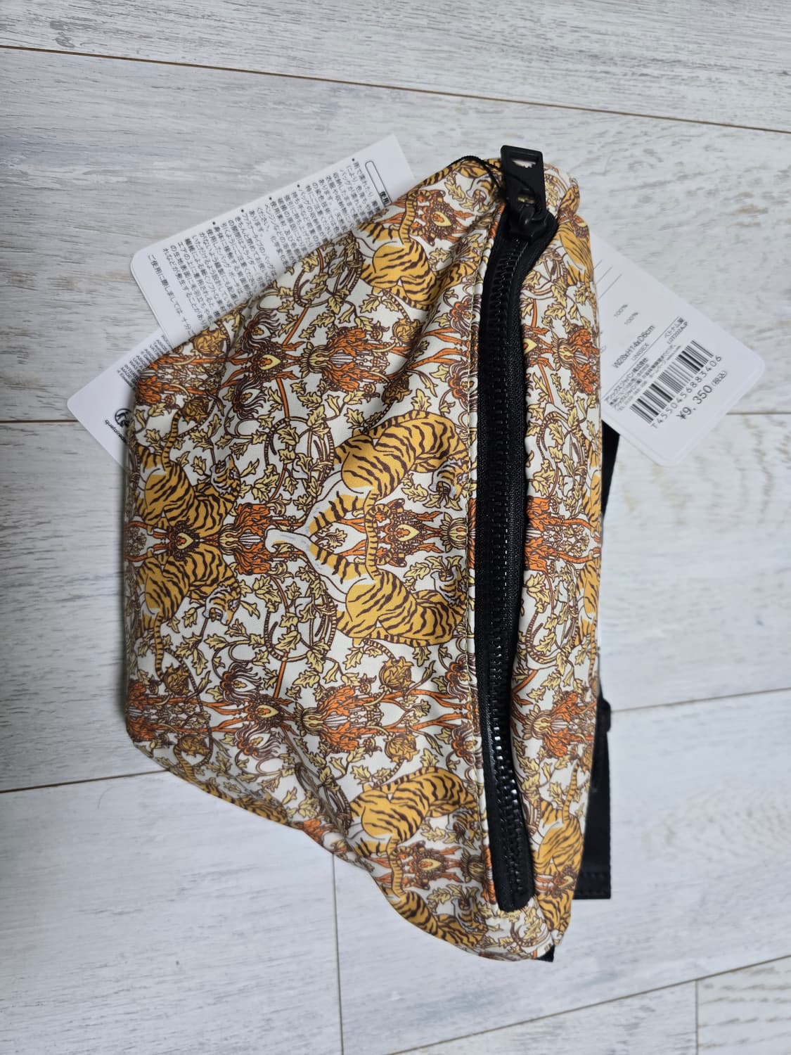 오니츠카 타이거 웨이스트 파우치 힙색 한정판 상품이미지3