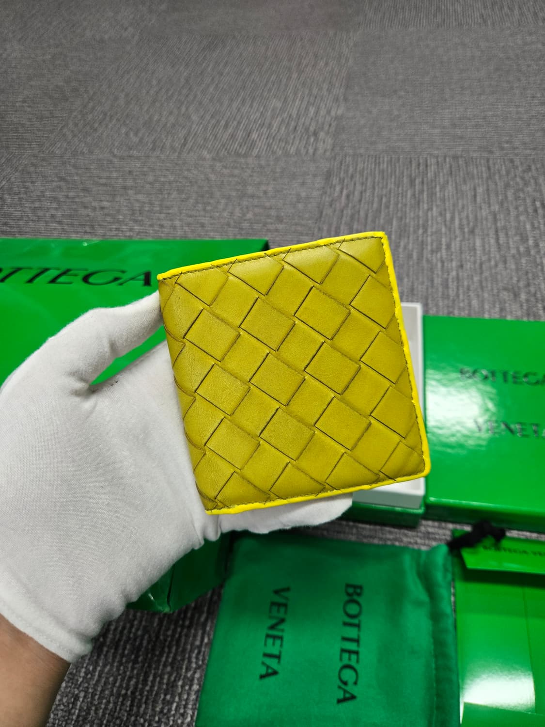 [특가][정품]보테가베네타 카드 반지갑 상품이미지1