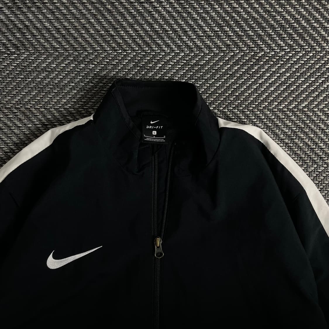 나이키 드라이핏 블랙 트레이닝 자켓 y 3090 상품이미지5