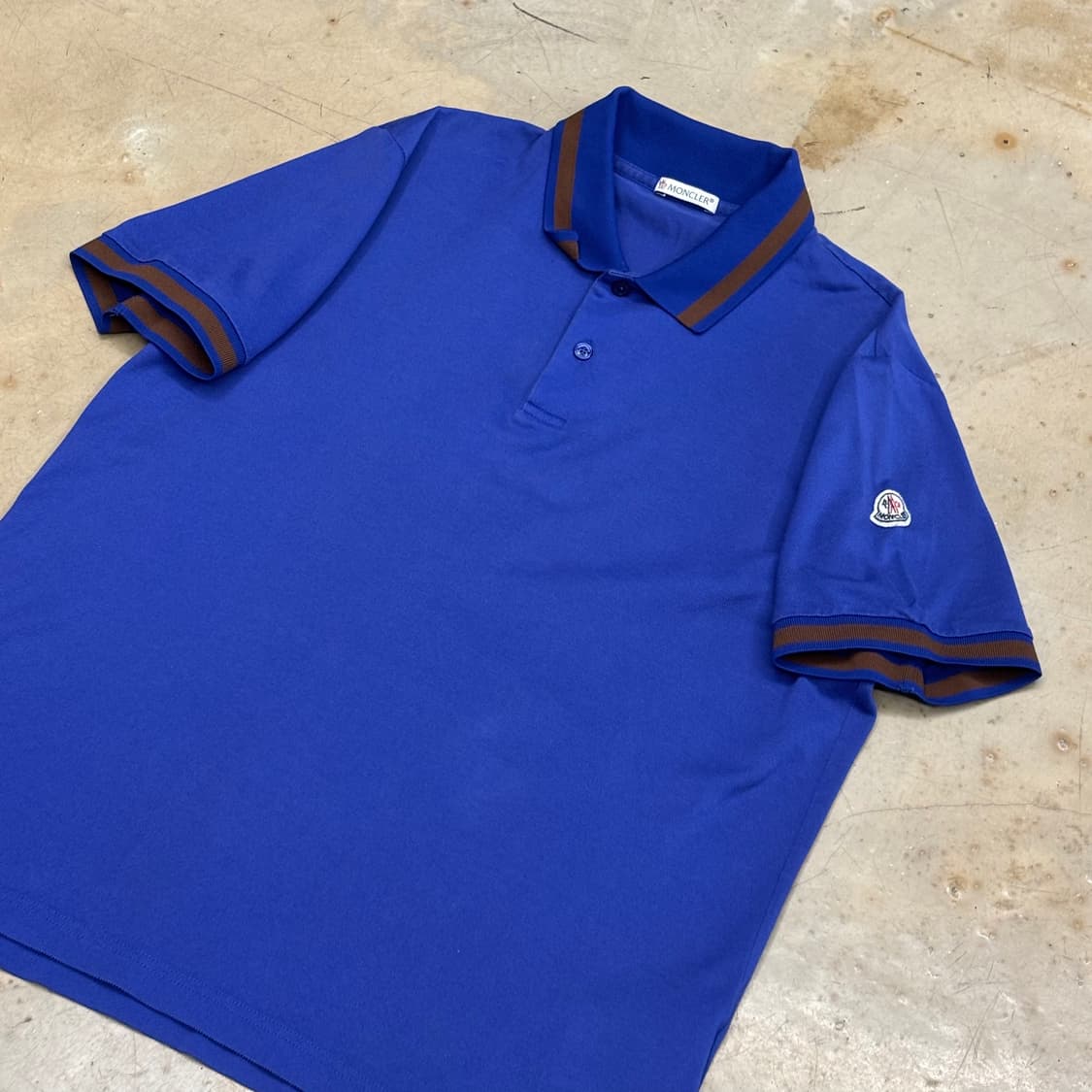 몽클레어 블루 카라티셔츠 상품이미지1