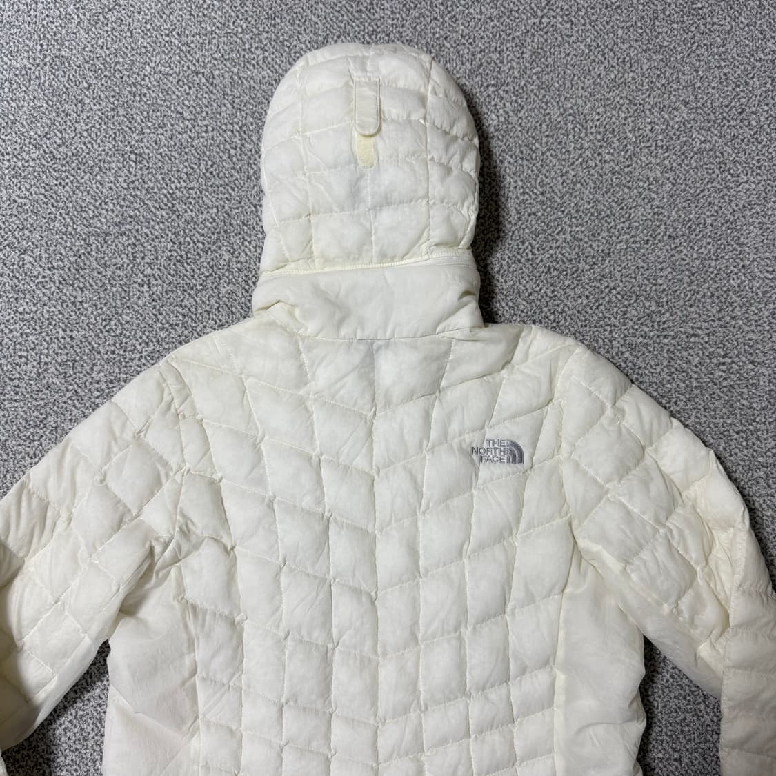 노스페이스 Thermoball 경량 패딩 여성용 상품이미지4