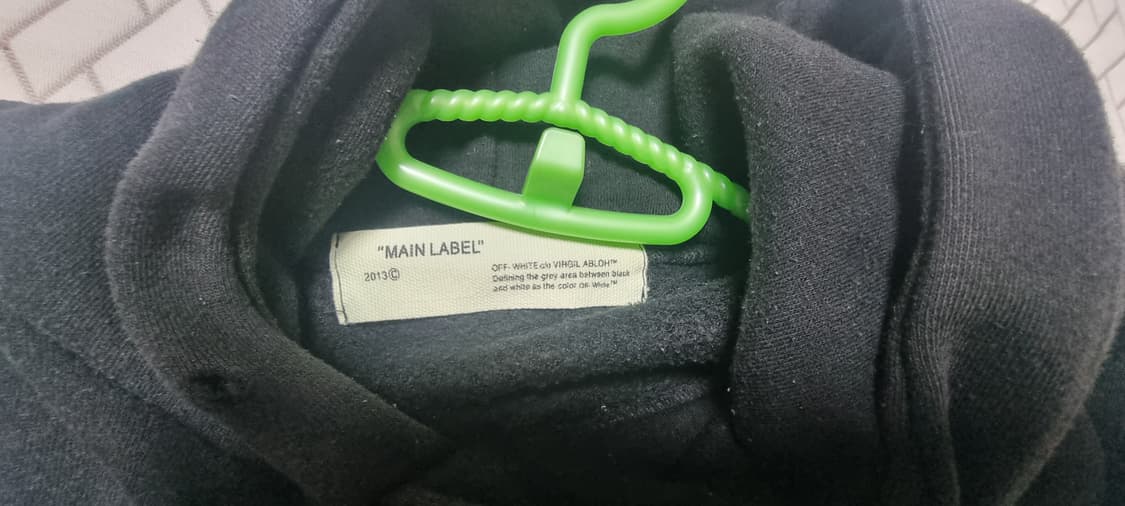 오프화이트 후드티 팝니다 상품이미지4