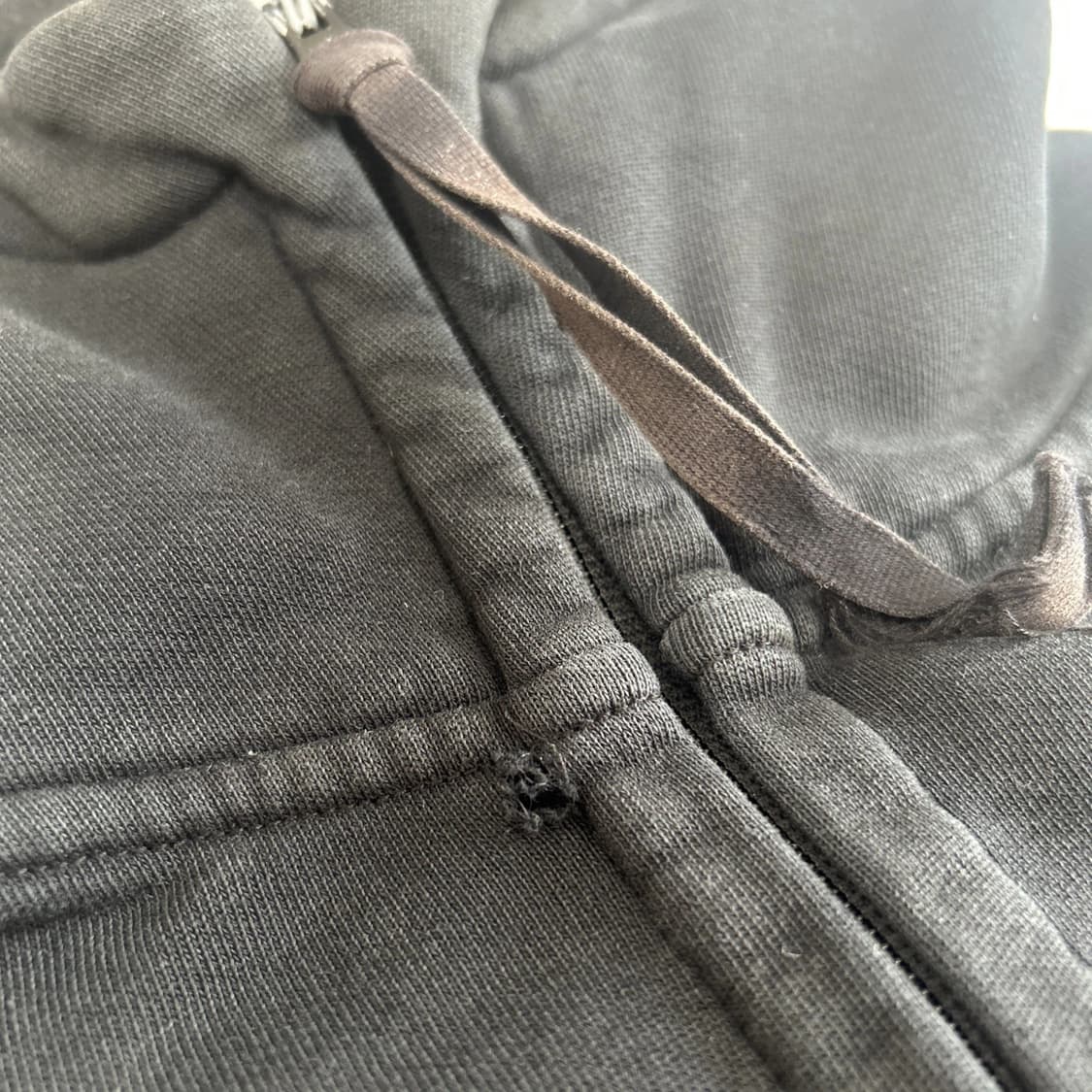 CP컴퍼니 고글 후드집업 블랙 상품이미지7