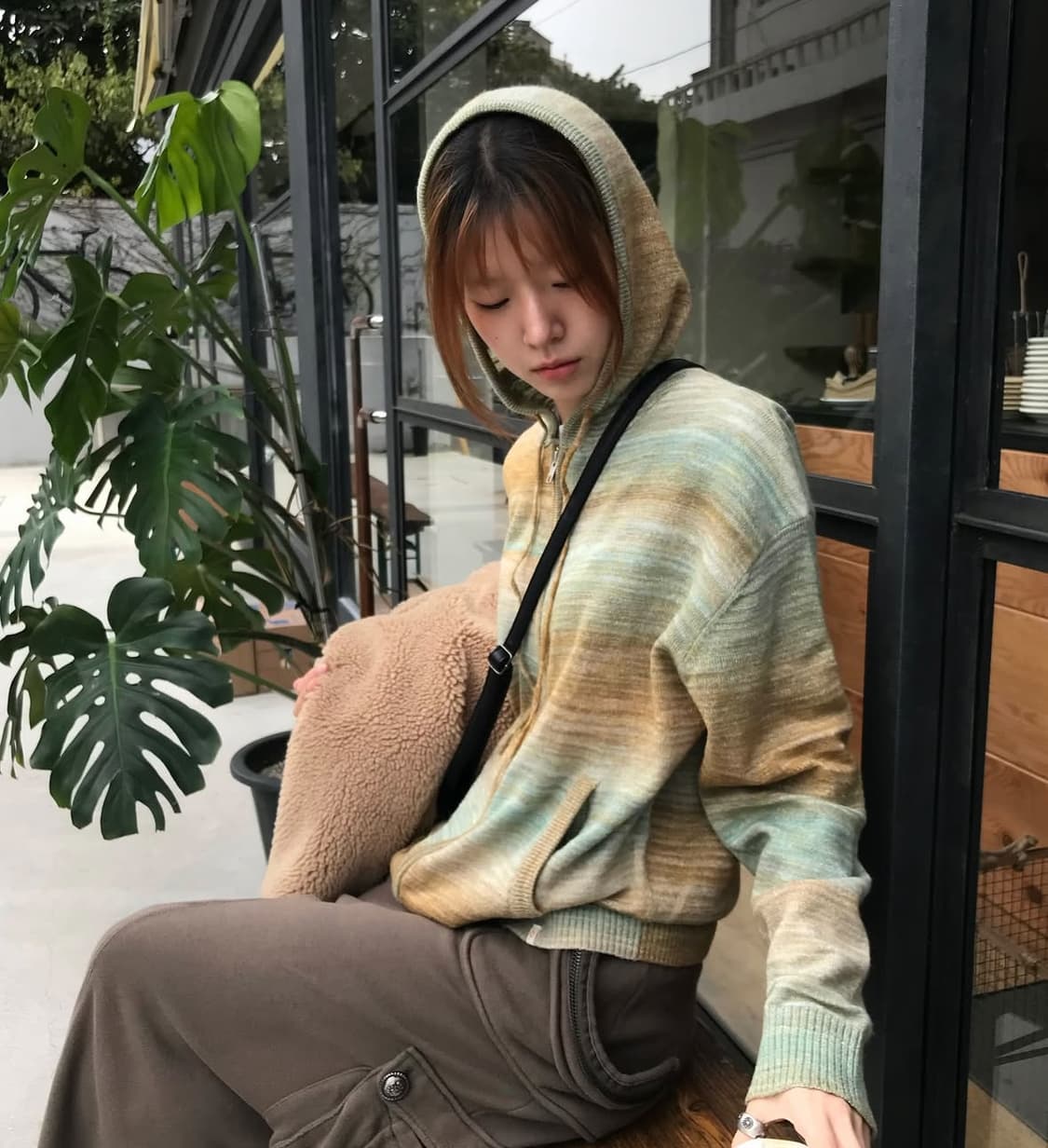 헬로선라이즈 25fw 그라데이션 니트 후드집업  상품이미지1