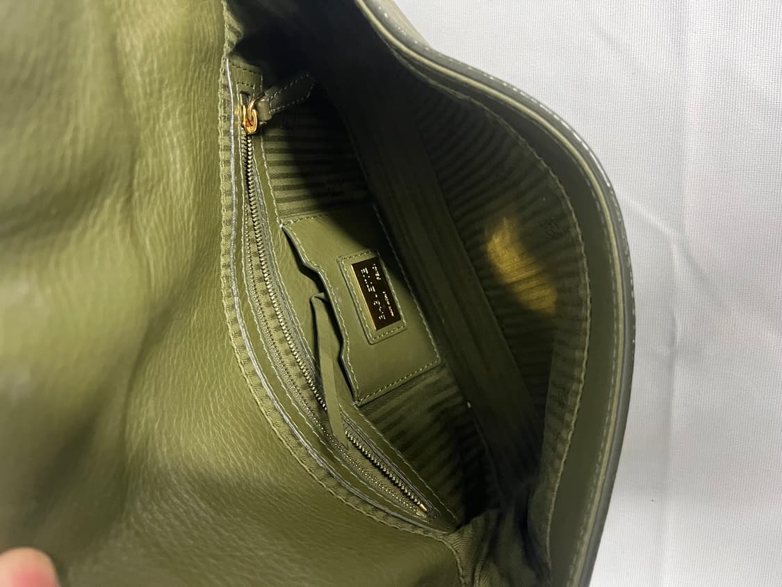 FENDI 펜디 바게트 레더 크로스백 카키 상품이미지8