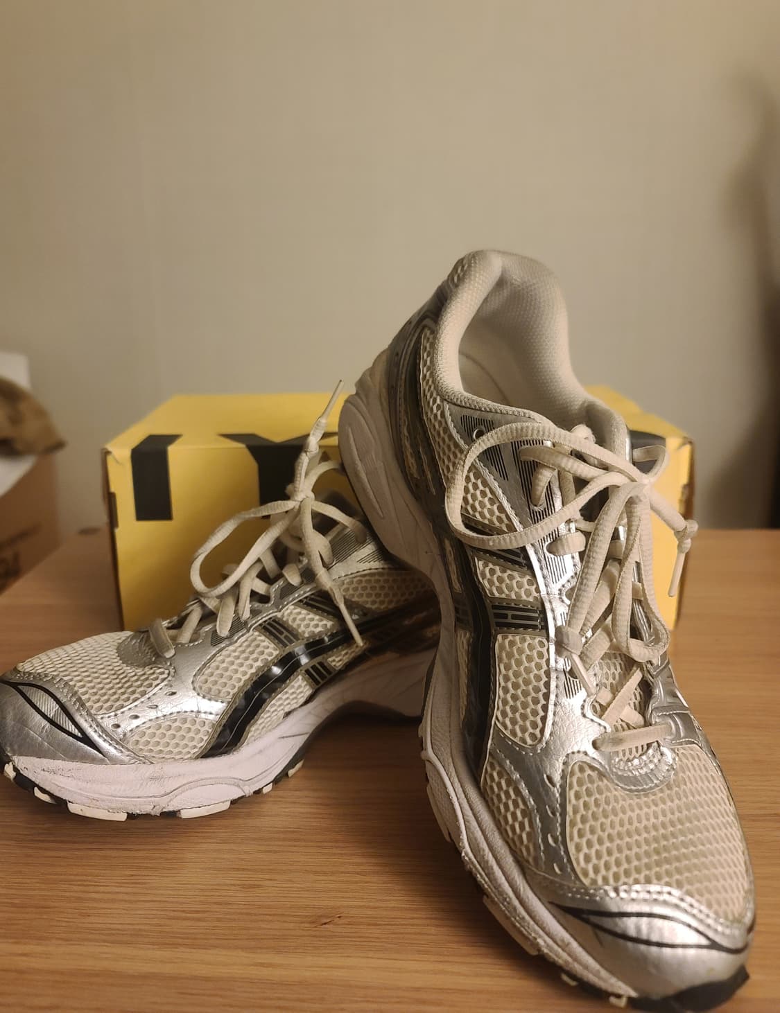 아식스 젤카야노14 크림블랙 265 황금사이즈+밑창보강 상품이미지4