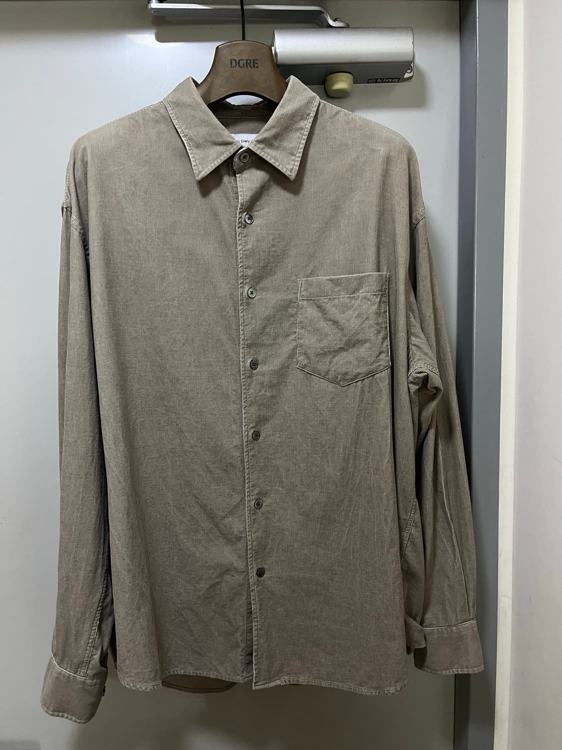 [3] 스테디에브리웨어 SEW 피그먼트 코듀로이 셔츠 베이지 상품이미지3