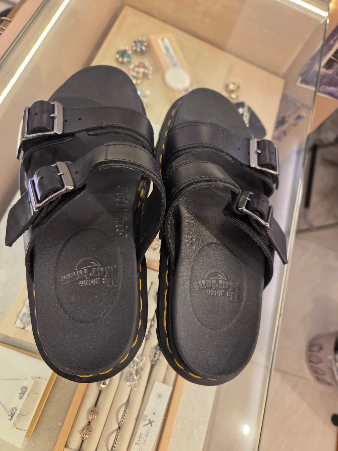 닥터마틴 마일스 슬라이드 샌들 상품이미지3