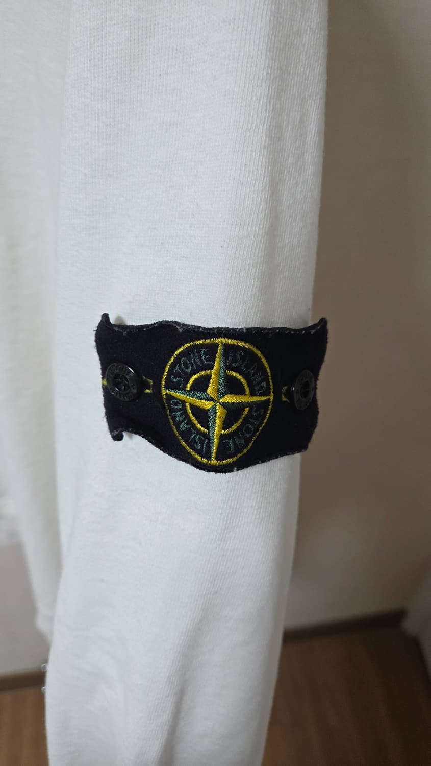 스톤아일랜드 화이트 맨투맨  상품이미지4