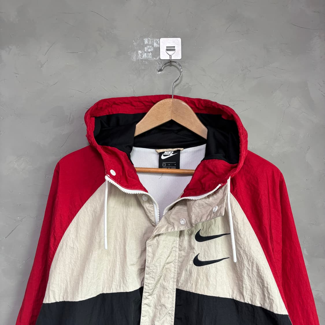 나이키 더블 스우시 바람막이  상품이미지2